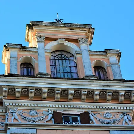 Elegant Attic With Terrace 1 Mt Subway. Nidoluisa Apartment
