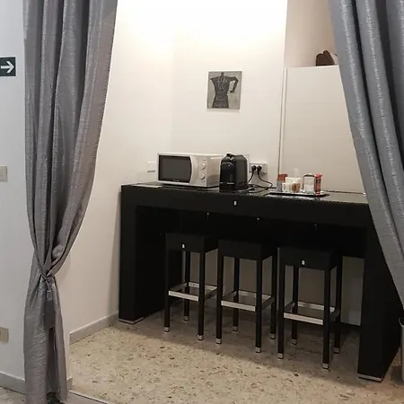 Affittacamere Domus Ferraro 2*