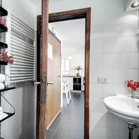 Rhome Leonina Apartment *