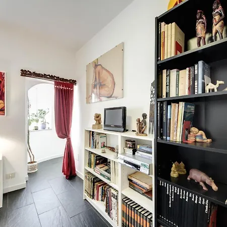 Rhome Leonina Apartment *