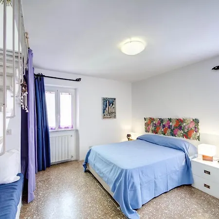 Apartment Rhome Leonina