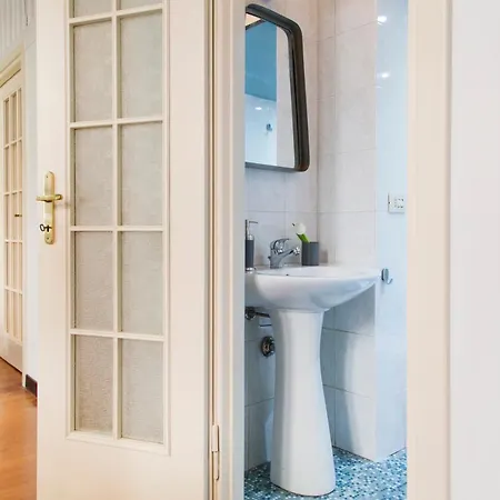Trasteverehome - Monserrato House With Balcony Apartment