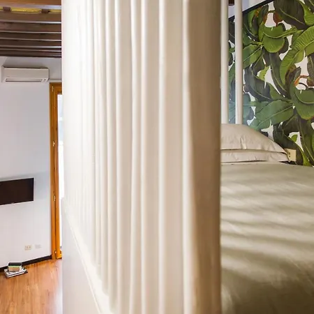Trasteverehome - Monserrato House With Balcony Daire