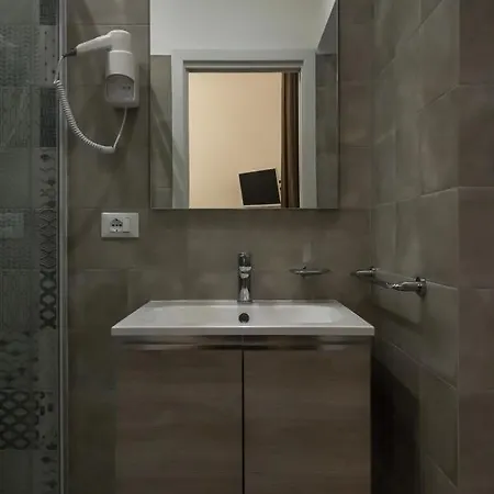 Apartment Casa Sciunzi - Elegant In Termini *