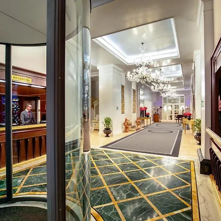 Hotel Savoy Rom