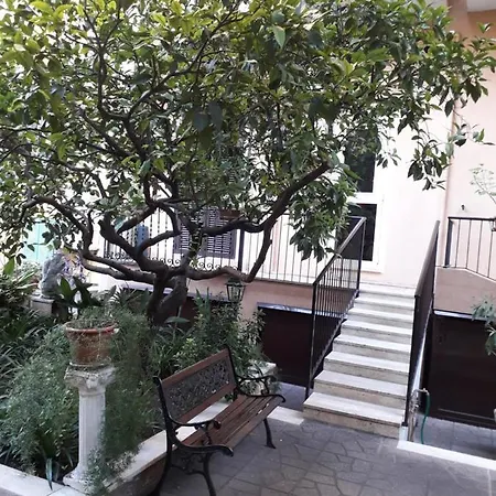 Gioia Guest house