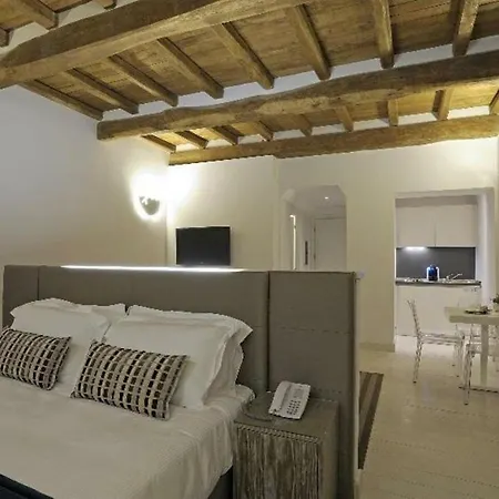 Trevi Palace Luxury Отель