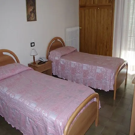 Tabor 3*