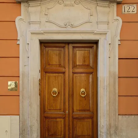 Frattina 122 3*