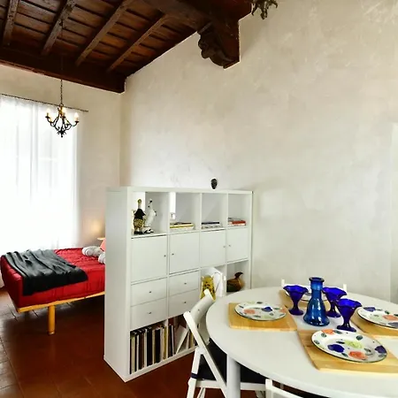 Apartment Giglio House - Campo De' Fiori Rome