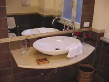 Bed & Breakfast Relais Al Senato 3*