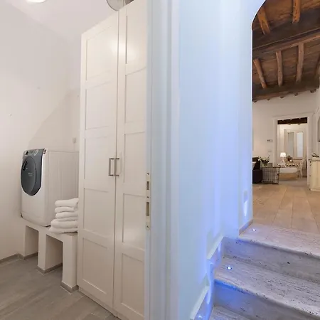 Apartment Chiavari Delux In Campo De Fiori