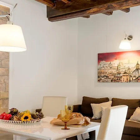 Apartment Chiavari Delux In Campo De Fiori Rome
