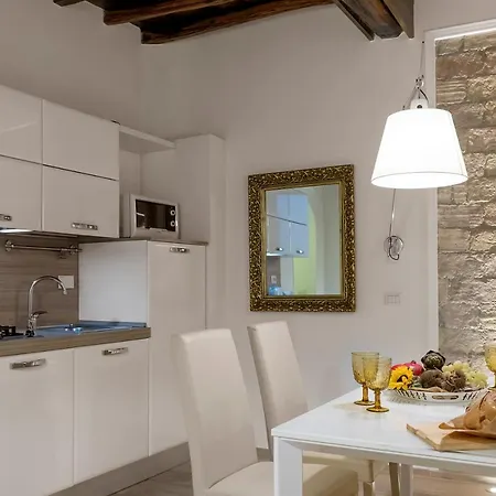 Apartment Chiavari Delux In Campo De Fiori
