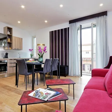Apartment Houses&housesvedoroma Rome