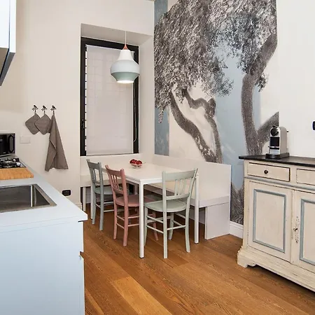 Apartment Likeyourhome, 80 Sq M Luxury With Jacuzzi, In Trastevere District Rome