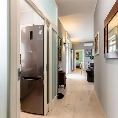 Hostly - Art & Color Midtown - 3br 2ba *