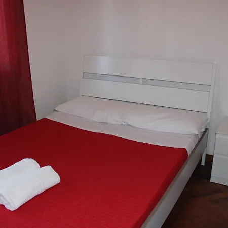 Domus Vatican Holiday's Bed & Breakfast Rome
