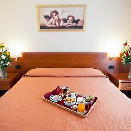 Priscilla 3* Roma