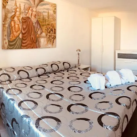 Heart Of Vatican Deluxe New 1gb Wifi Appartement *