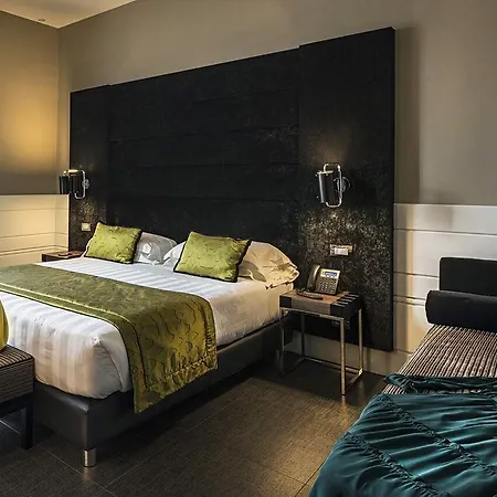 Hotel The Glam 4*