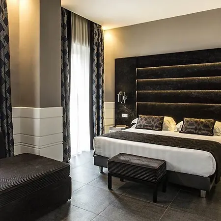 The Glam Hotel 4*