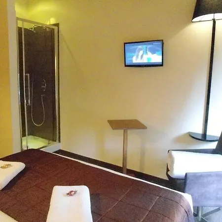 Aida Charming Bed & Breakfast 2*