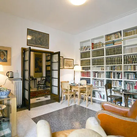 Aventino Orange Garden Bed & Breakfast