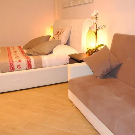 Vatican Catone Apartment *