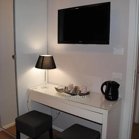 Vatican Catone Apartment