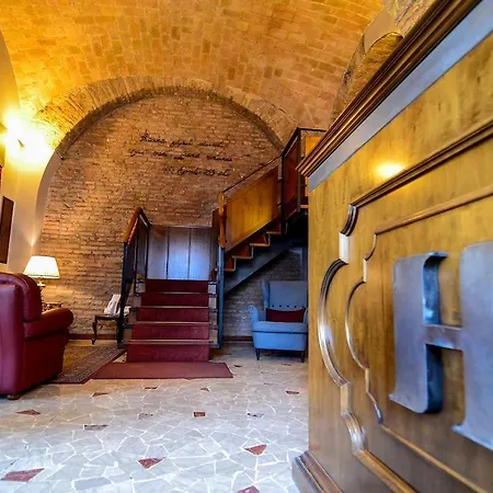Felice Hotel 2*