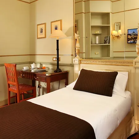 Degli Aranci Hotel 4*