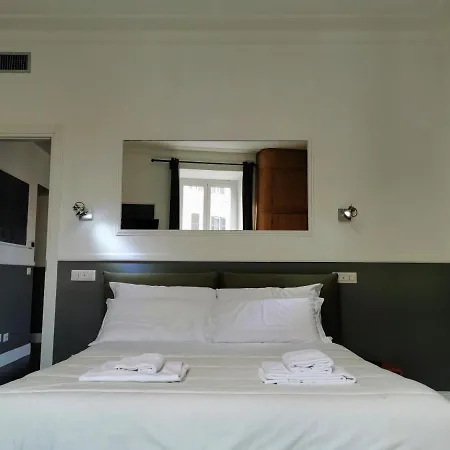 Coolhouse At Colosseo Apartment *