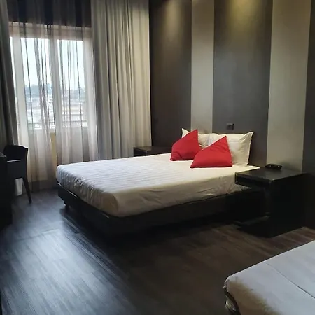 Hotel V99 4*