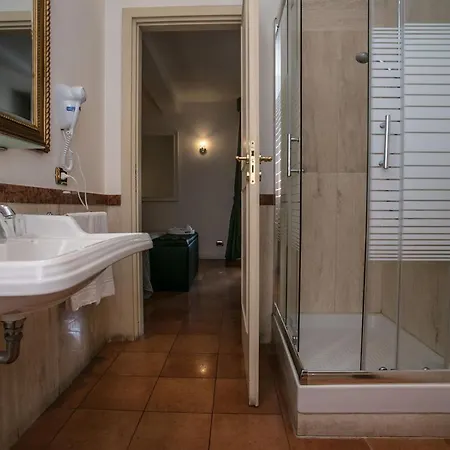 Hotel Quadrifoglio Eur 3*