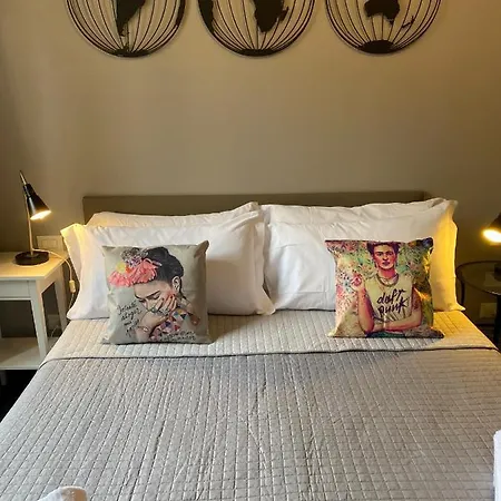 Bed & Breakfast By Ghor