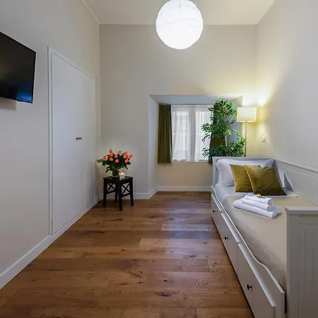 Guest house Tula Rome