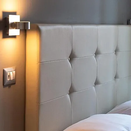Borghese Executive Affittacamere 3*