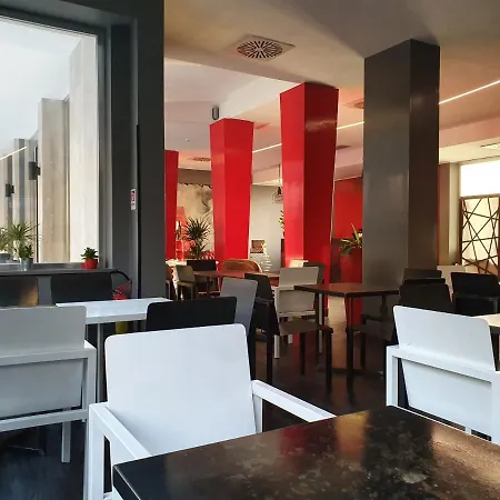 Hotel V99 Roma