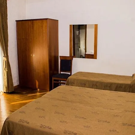 Laura Hotel 3*