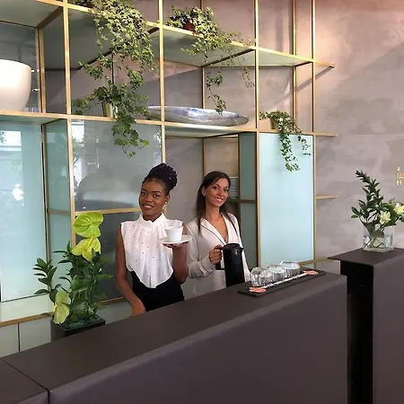 Royal Bissolati 4* Rome