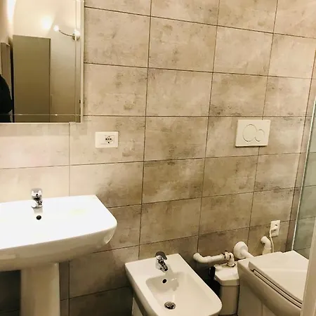 Πανσιόν Abagnale Montecitorio 3*