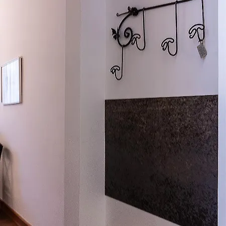 Monticello Via Cavour Guest house 3*