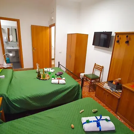 A Casa Simpatia - A Richiesta Parcheggio Gratuito ! Guest house