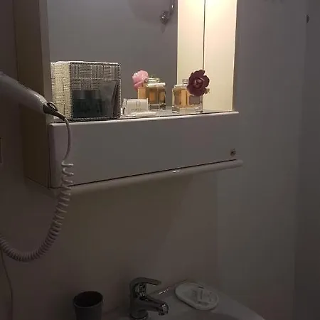 多莫斯费拉罗旅馆 2* 罗马
