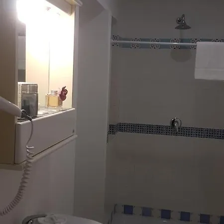 Affittacamere Domus Ferraro 2*