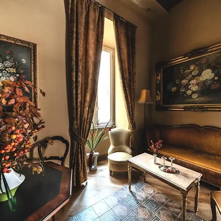 Navona Grand