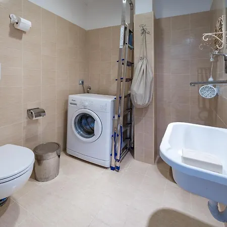 Monticello Via Cavour Guest house 3*