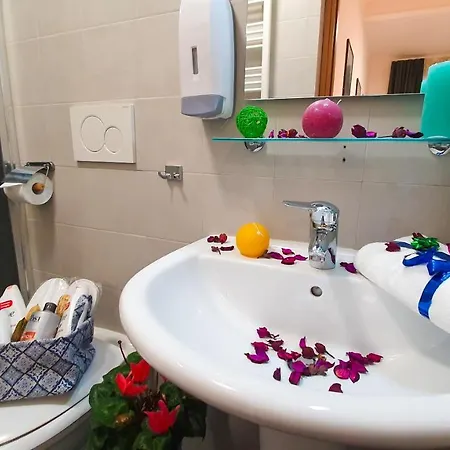 A Casa Simpatia - A Richiesta Parcheggio Gratuito ! 2* Rome