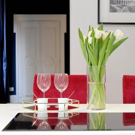 Eve At Trevi Fountain Apartment *